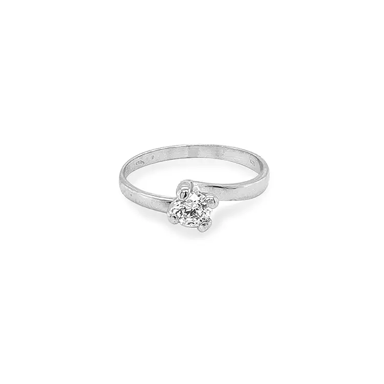 锆石金订婚戒指