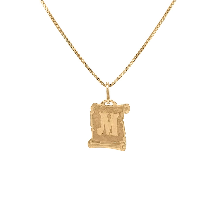字母 M 黄金吊坠