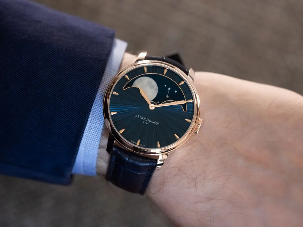 Astronomy Luna Magna Red Gold 1LMAR.Z01A.C211R