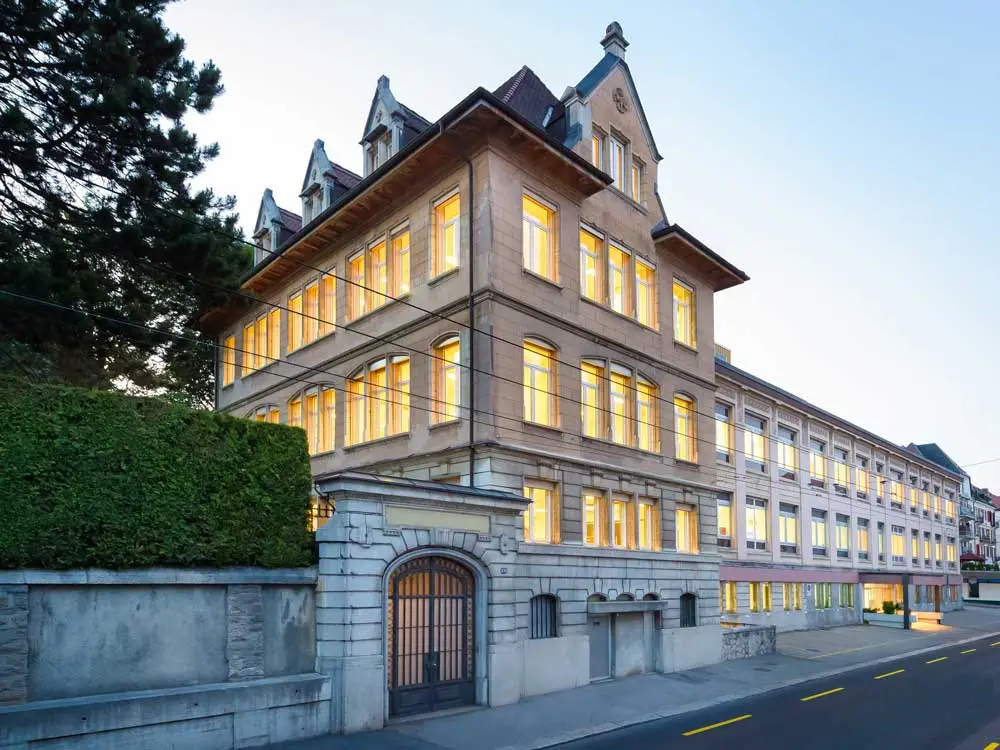 GP芝柏表Neo Bridges阿斯顿-马丁系列84000-21-3236-5CX腕表