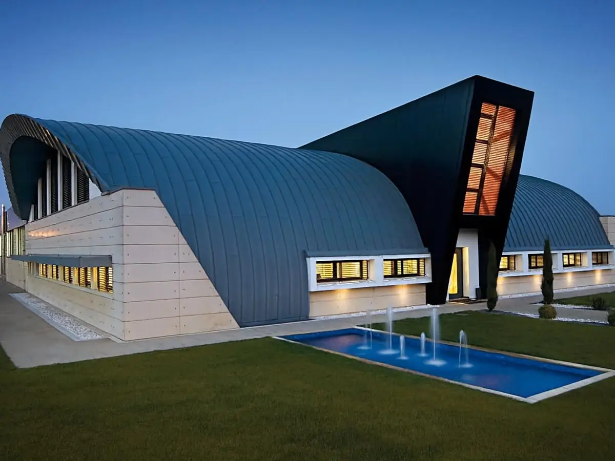 黄金吊坠十字架 Zancan Couture EC901RB